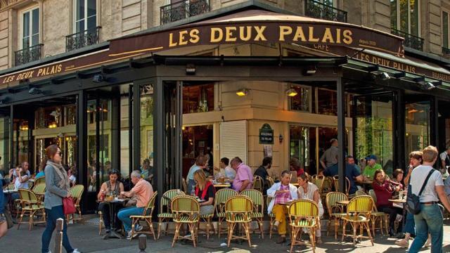 There are beautiful bed and breakfasts near the city centre of Paris which makes it convenient for solo women travellers. (Shutterstock) There are beautiful bed and breakfasts near the city centre of Paris which makes it convenient for solo women travellers. (Shutterstock)