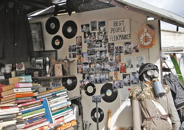 Flea markets in Riga pack a punch from the past, selling everything from used books to disused gas masks! (Don Sebastian) Flea markets in Riga pack a punch from the past, selling everything from used books to disused gas masks! (Don Sebastian)