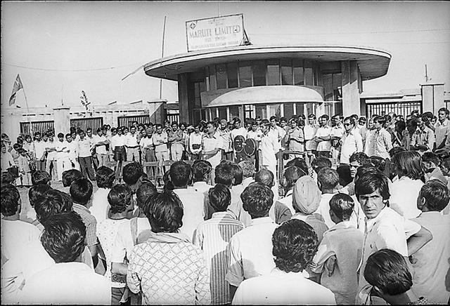 Maruti employees being addressed, May 2, 1980. The setting up of the Maruti plant in the mid-70s put Gurugram on the industrial map of the country. (HT Archives)