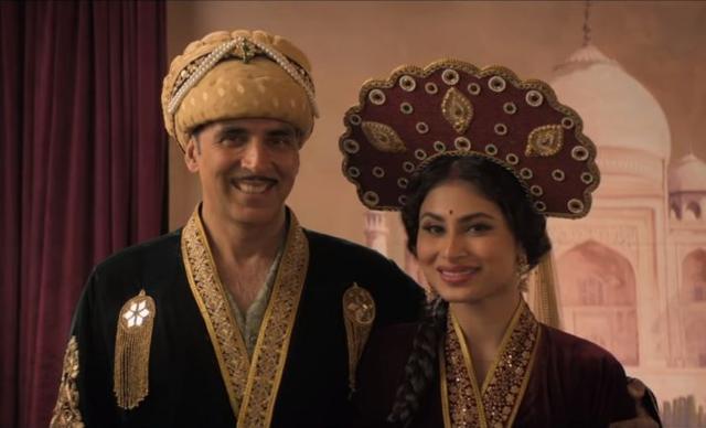 Akshay Kumar and Mouni Roy in Gold. Akshay Kumar and Mouni Roy in Gold.
