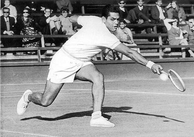 Ramanathan Krishnan in action at the Wimbledon 1960. (Getty Images) Ramanathan Krishnan in action at the Wimbledon 1960. (Getty Images)