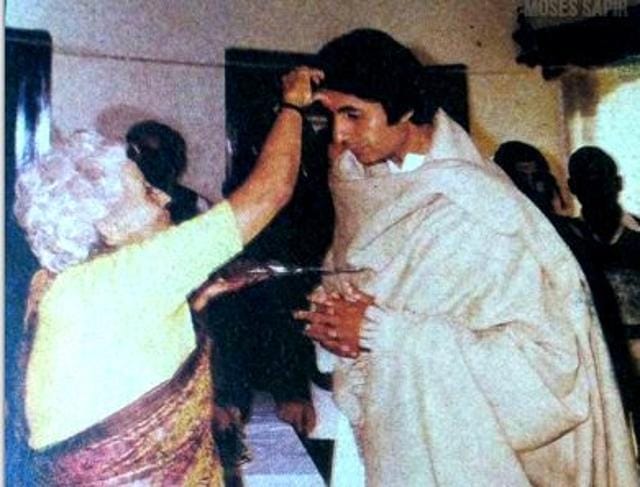 Teji Bachchan with Amitabh Bachchan.