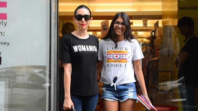 Karisma Kapoor snapped with her daughter Samaira in Mumbai. Karisma Kapoor snapped with her daughter Samaira in Mumbai.