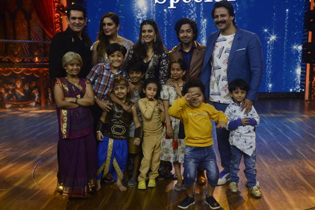 Kajol, Huma and the bachchas.