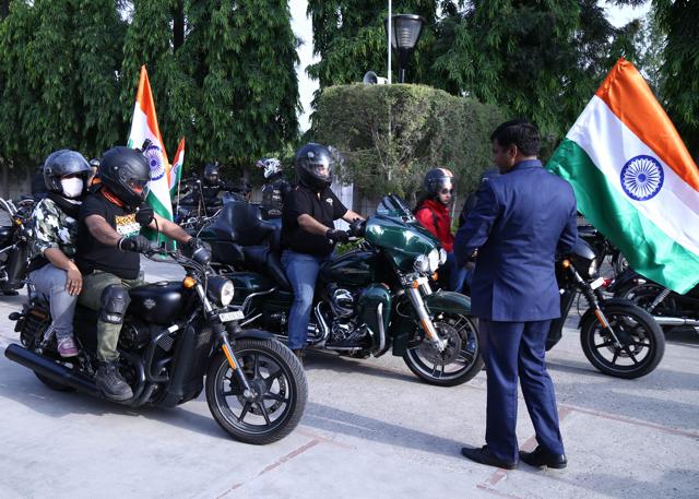 Jashn-E Azadi Freedom Ride will flag off from Qutub Minar this time. Jashn-E Azadi Freedom Ride will flag off from Qutub Minar this time.