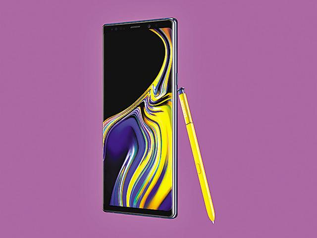 The Samsung Note 9 has bigger storage and RAM, much bigger battery, new colours and some major specs upgrades The Samsung Note 9 has bigger storage and RAM, much bigger battery, new colours and some major specs upgrades