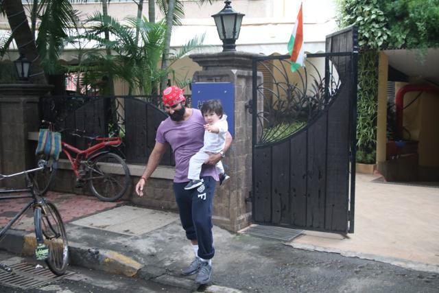 Taimur imitates his father, Saif. (Viral Bhayani)