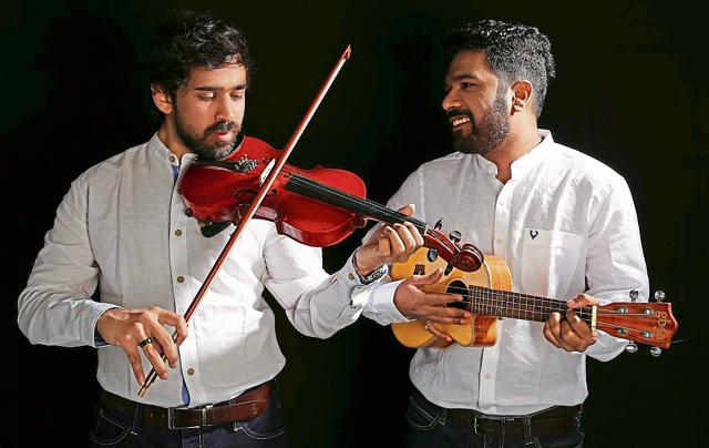 Saurabh Shetye and Durgesh Khot will be out soon, starting off with ‘Toh phir kehna’ in three languages featuring Vijay Devarakonda and Malobika Banerjee (HTPHOTO) Saurabh Shetye and Durgesh Khot will be out soon, starting off with ‘Toh phir kehna’ in three languages featuring Vijay Devarakonda and Malobika Banerjee (HTPHOTO)