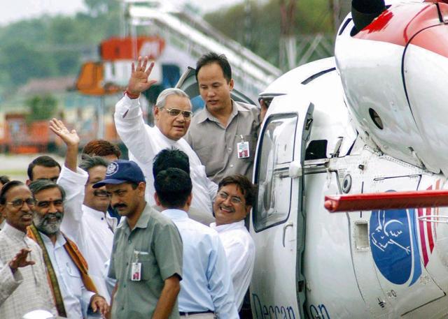 Officer GT Lepcha with former PM Atal Bihari Vajpayee