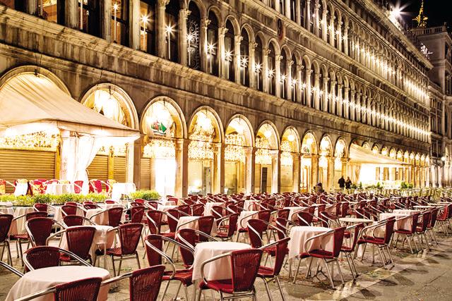 Quadri, a famous and historical café in San Marco, now has a Michelin-starred restaurant upstairs (Shutterstock) Quadri, a famous and historical café in San Marco, now has a Michelin-starred restaurant upstairs (Shutterstock)