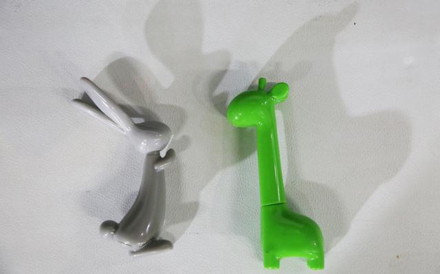 Hare or no... Giraffe, may be? Both are pens though. Price: 
₹50 each; Stall: H7B-2A. (PHOTO: AMAL KS/HT)