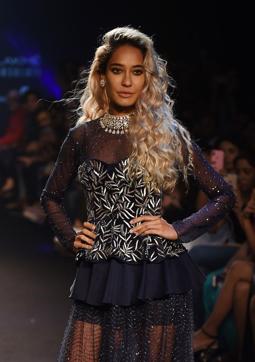 Lisa Haydon showcases a creation by designer Mishru at the Lakmé Fashion Week. (AFP)