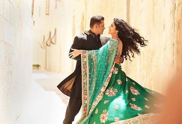 Bharat first look had Salman Khan and Katrina Kaif twirling together.