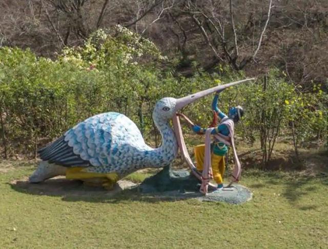 Krishna fighting the Garuda bird, one of his many adventures. (Shutterstock)