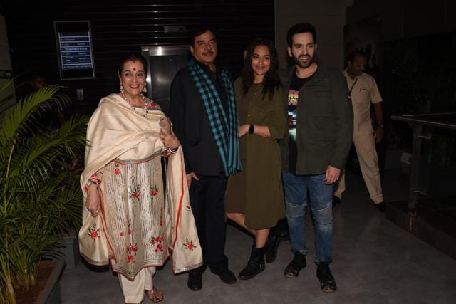 Shatrughan Sinha with wife Poonam, daughter Sonakshi and son Luv Sinha.