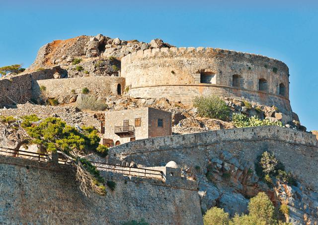 Take a walk around Leper Island, which is built with monuments like this fortress (Shutterstock) Take a walk around Leper Island, which is built with monuments like this fortress (Shutterstock)