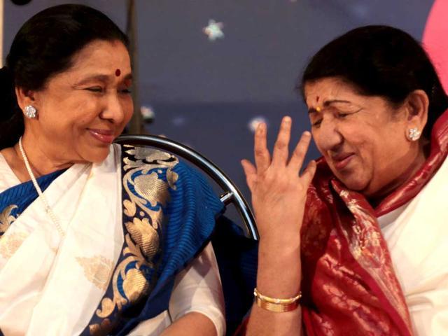 Mangeshkar sisters, Asha Bhosle and Lata Mangeshkar, who have captured the imagination of Indians for the last 50 years. (Vidya-Subramanian/HT Photo) Mangeshkar sisters, Asha Bhosle and Lata Mangeshkar, who have captured the imagination of Indians for the last 50 years. (Vidya-Subramanian/HT Photo)