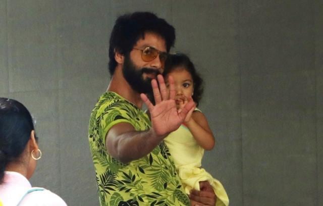 Shahid Kapoor and his daughter Misha arrive at Hinduja hospital in Mumbai on Sept 6, 2018. Shahid Kapoor and his wife Mira Rajput welcomed a son at a hospital yesterday. (IANS) Shahid Kapoor and his daughter Misha arrive at Hinduja hospital in Mumbai on Sept 6, 2018. Shahid Kapoor and his wife Mira Rajput welcomed a son at a hospital yesterday. (IANS)