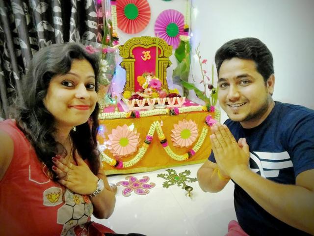 Sampada Jain and her husband with their ecofriendly Ganesh. (HT) Sampada Jain and her husband with their ecofriendly Ganesh. (HT)
