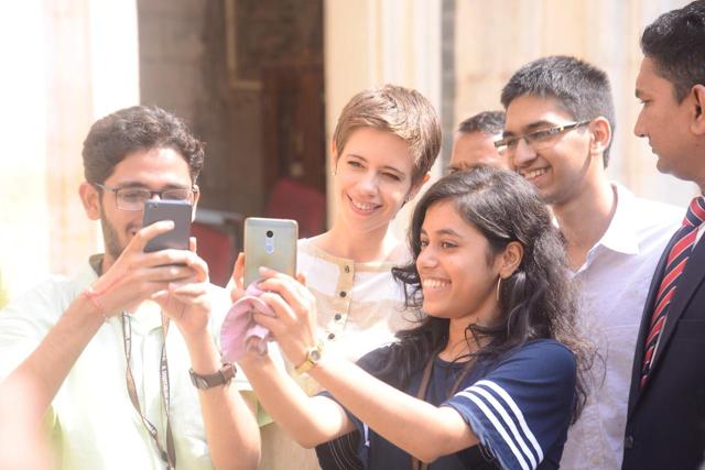 Kalki Koechlin with a group of students from Mumbai’s St Xavier college. (Viral Bhayani) Kalki Koechlin with a group of students from Mumbai’s St Xavier college. (Viral Bhayani)