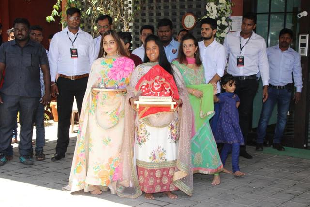 Arpita Khan Sharma and Alvira Agnihotri at Ganesh Chaturthi celebrations. (Viral Bhayani) Arpita Khan Sharma and Alvira Agnihotri at Ganesh Chaturthi celebrations. (Viral Bhayani)
