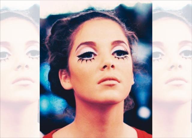 Twiggy lashes Twiggy lashes