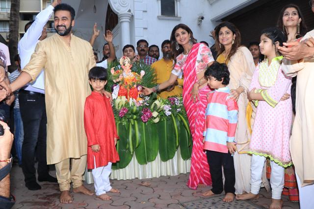 Shilpa Shetty and her family at the Ganesh visarjan.