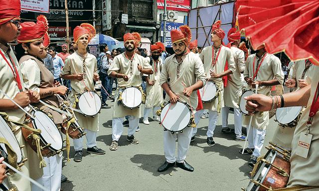 Ganeshotsav in Pune: Echoing devotion with every dhol tasha beat -  Hindustan Times