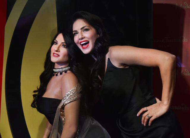 Sani Leyon Xxx School - Sunny Leone unveils wax statue at Delhi's Madame Tussauds. See pics |  Bollywood - Hindustan Times