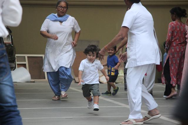 Taimur Ali Khan’s nanny can barely keep pace with the little boy.