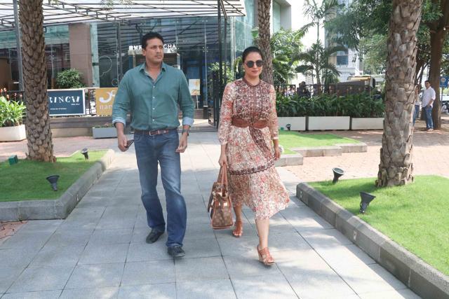 Lara Dutta, Mahesh Bhupathi at Yauatcha, Bandra Kurla Complex. Lara Dutta, Mahesh Bhupathi at Yauatcha, Bandra Kurla Complex.
