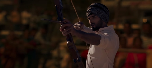 Batti Gul Meter Chalu begins with an archery competition -- in the dark.