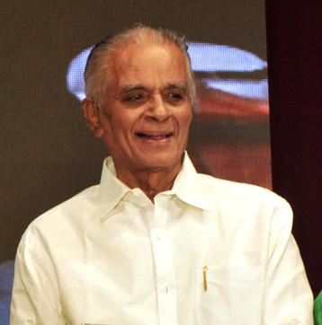 S B Mujumdar, founder and president, Symbiosis Society (HT PHOTO ) S B Mujumdar, founder and president, Symbiosis Society (HT PHOTO )