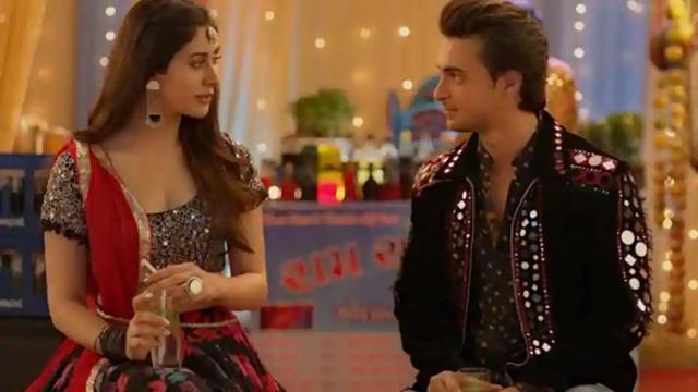 A still from the film Loveyatri starring Aayush Sharma and Warina Hussain. A still from the film Loveyatri starring Aayush Sharma and Warina Hussain.