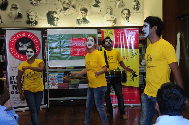 A mime performance at the 2015 edition of 100 Thousand Poets for Change Mumbai. (Photo courtesy: Shashikant Patil )