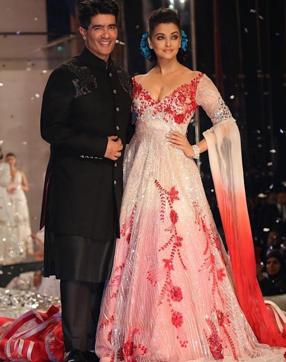 Manish Malhotra (left) with Aishwarya Rai Bachchan in Doha.