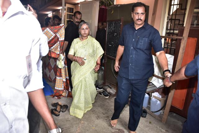 Jaya Bachchan at a puja pandal. (Viral Bhayani)