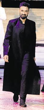 Rahul Dev at a fashion show in Lucknow. (HT)