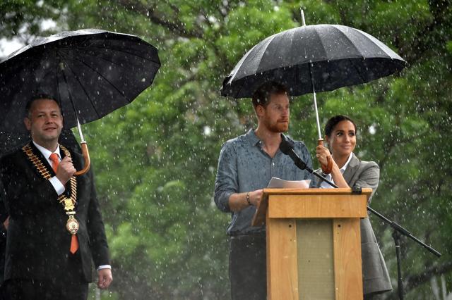 Prince Harry and Meghan Markle in Dubbo, Australia (AFP) Prince Harry and Meghan Markle in Dubbo, Australia (AFP)