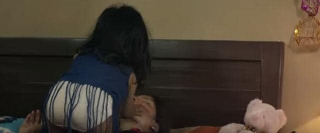 Pihu trying to wake up her mom.