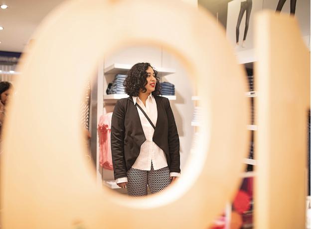 For work, a semi-casual blazer with a white shirt and trousers always work. The only thing, Nicole says, they must be comfortable! (Bellona ) For work, a semi-casual blazer with a white shirt and trousers always work. The only thing, Nicole says, they must be comfortable! (Bellona )
