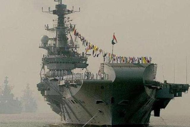 Indian Navy's aircraft carrier INS Viraat is seen with other ships during a the Fleet Review (PFR-11) in Mumbai. (HT File ) Indian Navy's aircraft carrier INS Viraat is seen with other ships during a the Fleet Review (PFR-11) in Mumbai. (HT File )