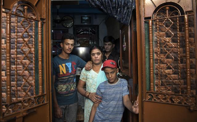 26/11 survivors Singh Family at Vikhroli in Mumba,. (Satish Bate/HT Photo) 26/11 survivors Singh Family at Vikhroli in Mumba,. (Satish Bate/HT Photo)