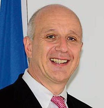 Jüergen Morhard , German Counsul General (HT)