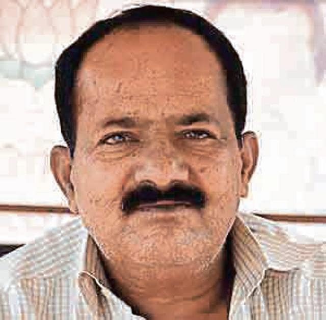Dada Jagtap who drives his e-rickshaw in Aundh (MILIND SAUKAR/HT PHOTO)