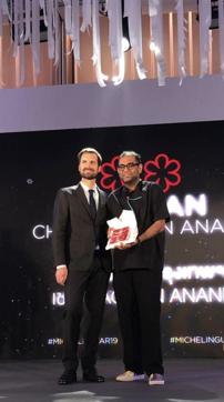 Gaggan Anand (right) at the Michelin star gala event in Bangkok on Wednesday. Gaggan Anand (right) at the Michelin star gala event in Bangkok on Wednesday.
