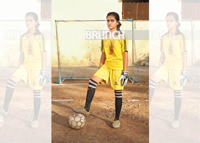 Goal keeper Alisha Kazmi is always ready to slug it out in the dust (Amit Mane) Goal keeper Alisha Kazmi is always ready to slug it out in the dust (Amit Mane)