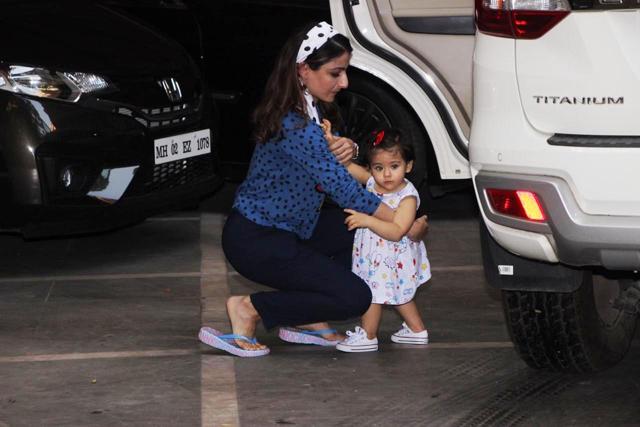 Soha Ali Khan with her daughter Inaaya. (Viral Bhayani) Soha Ali Khan with her daughter Inaaya. (Viral Bhayani)