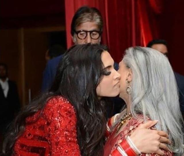 Deepika Padukone with Jaya Bachchan.