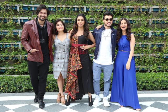 Actors Ali Fazal, Shweta Tripathi, Shriya Pilgaonkar, Divyendu Sharma and Rasika Dugal at a press conference during the promotions of their upcoming film Mirzapur. (IANS) Actors Ali Fazal, Shweta Tripathi, Shriya Pilgaonkar, Divyendu Sharma and Rasika Dugal at a press conference during the promotions of their upcoming film Mirzapur. (IANS)